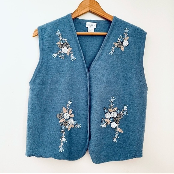 Vintage Wool Sweater Vest Blue Embroidered Floral Embellishments Ribbon Medium - Picture 1 of 6